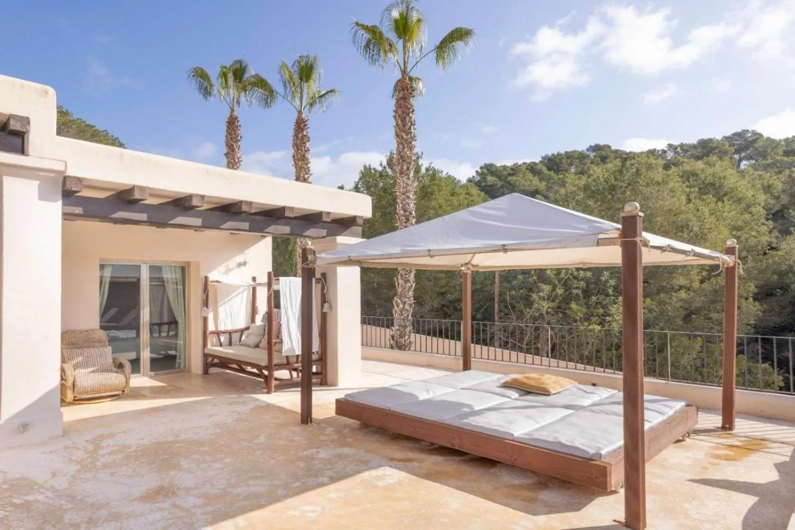 Private Apartment In Villa Cala Llonga  Spain
