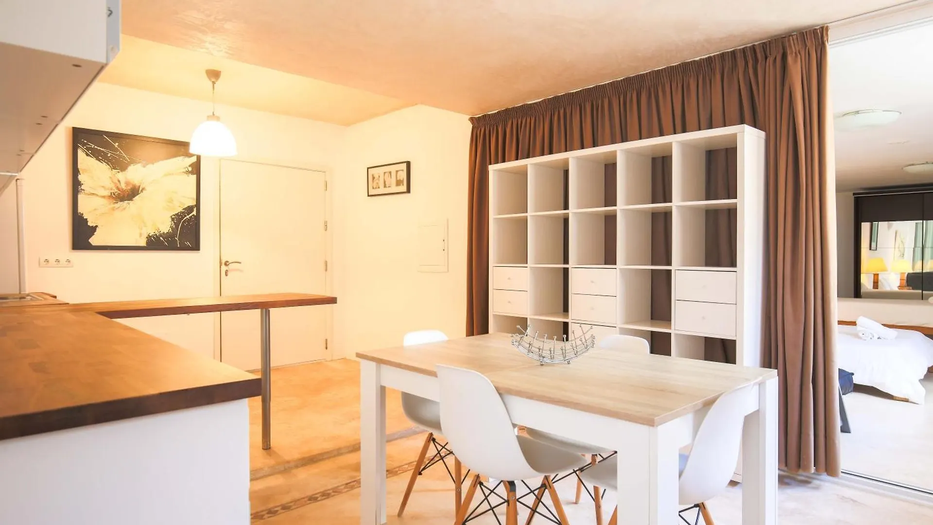 Private Apartment In Villa Cala Llonga