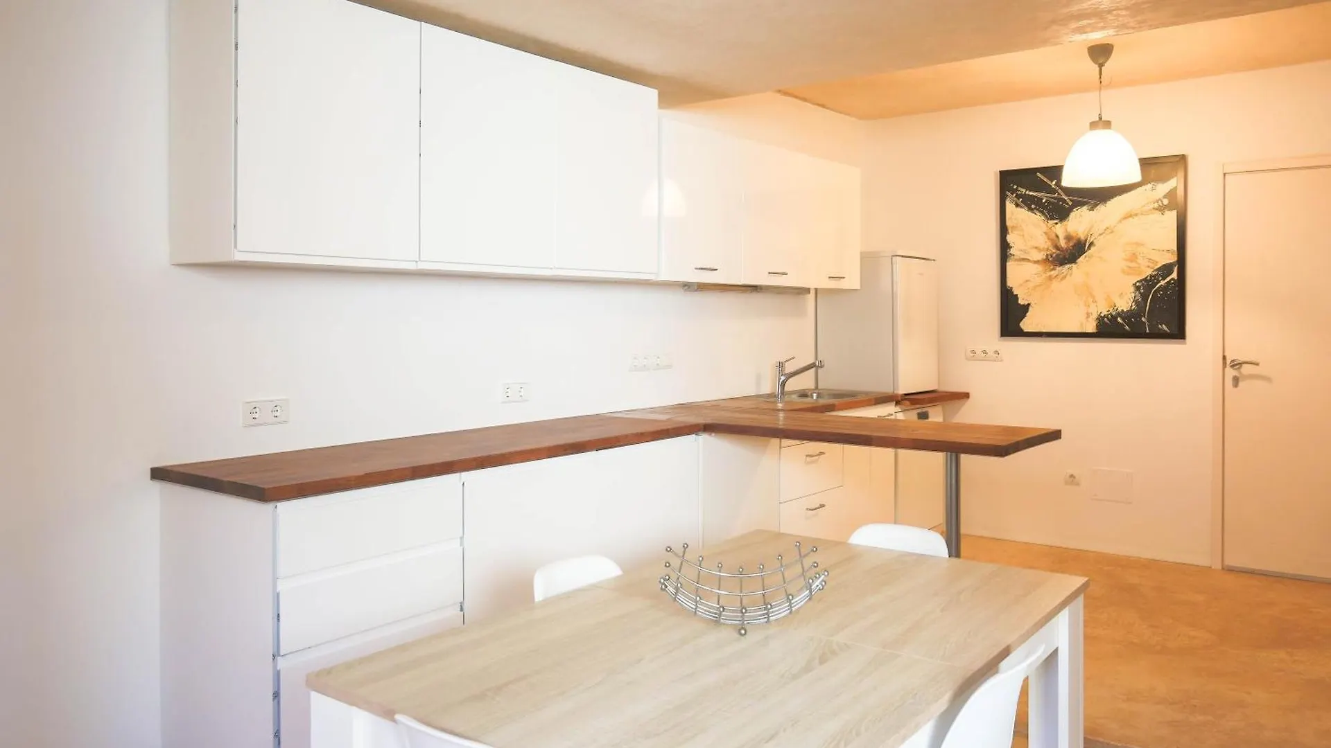 Private Apartment In Villa Cala Llonga